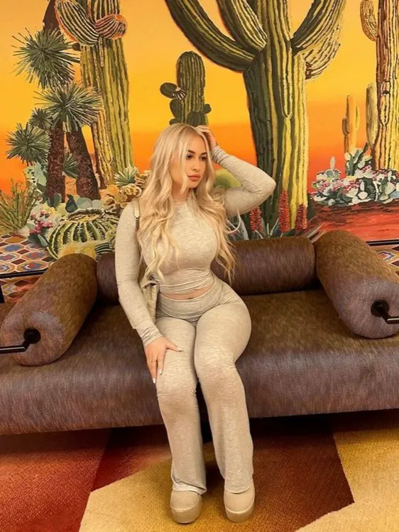 Escorts Placerville, California RussianBlonde