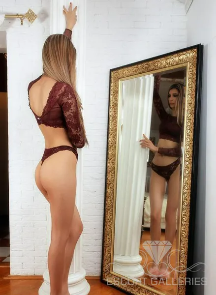 Escorts Saint Petersburg, Russia Diana