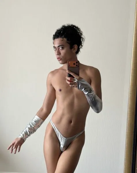 Escorts Berlin, Germany Islandertwink