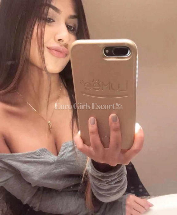 Escorts Riyadh, Saudi Arabia Eva