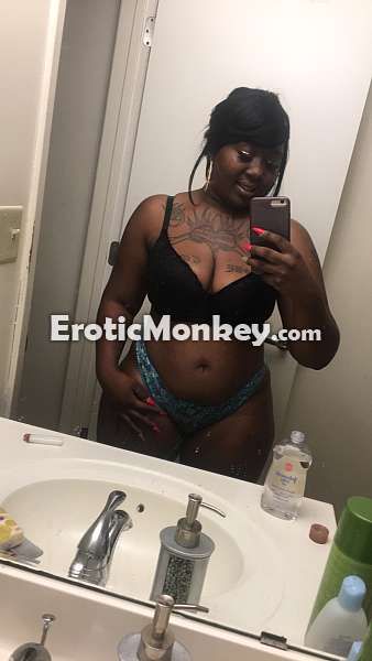 Escorts Minneapolis, Minnesota Myra
