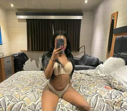 Escorts Edmonton, Alberta Stacy