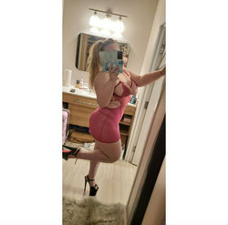 Escorts Mississauga, Ontario Nicole