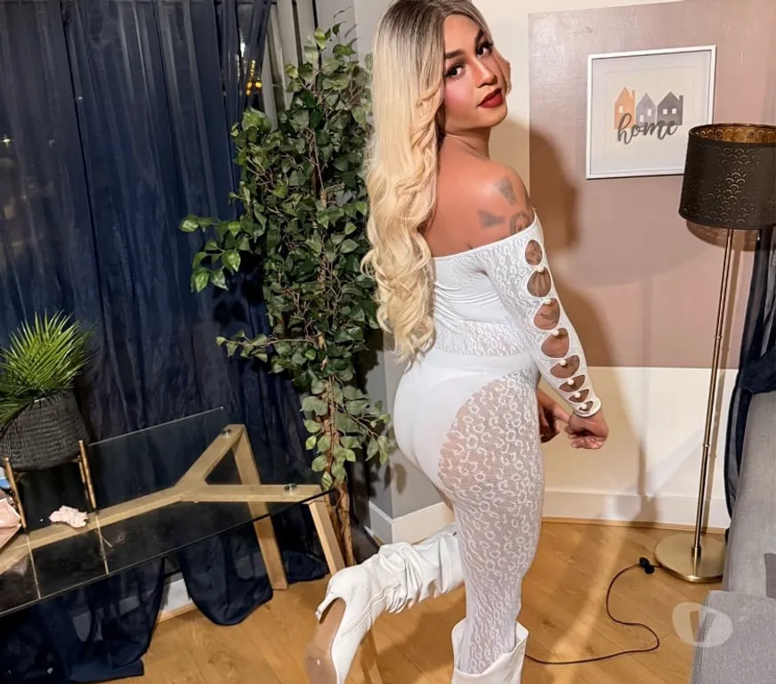 Escorts Luton, England MISSTRES CRYSTAL 😈🔥🇧🇷