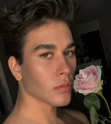 Escorts London, England cutehotboy69