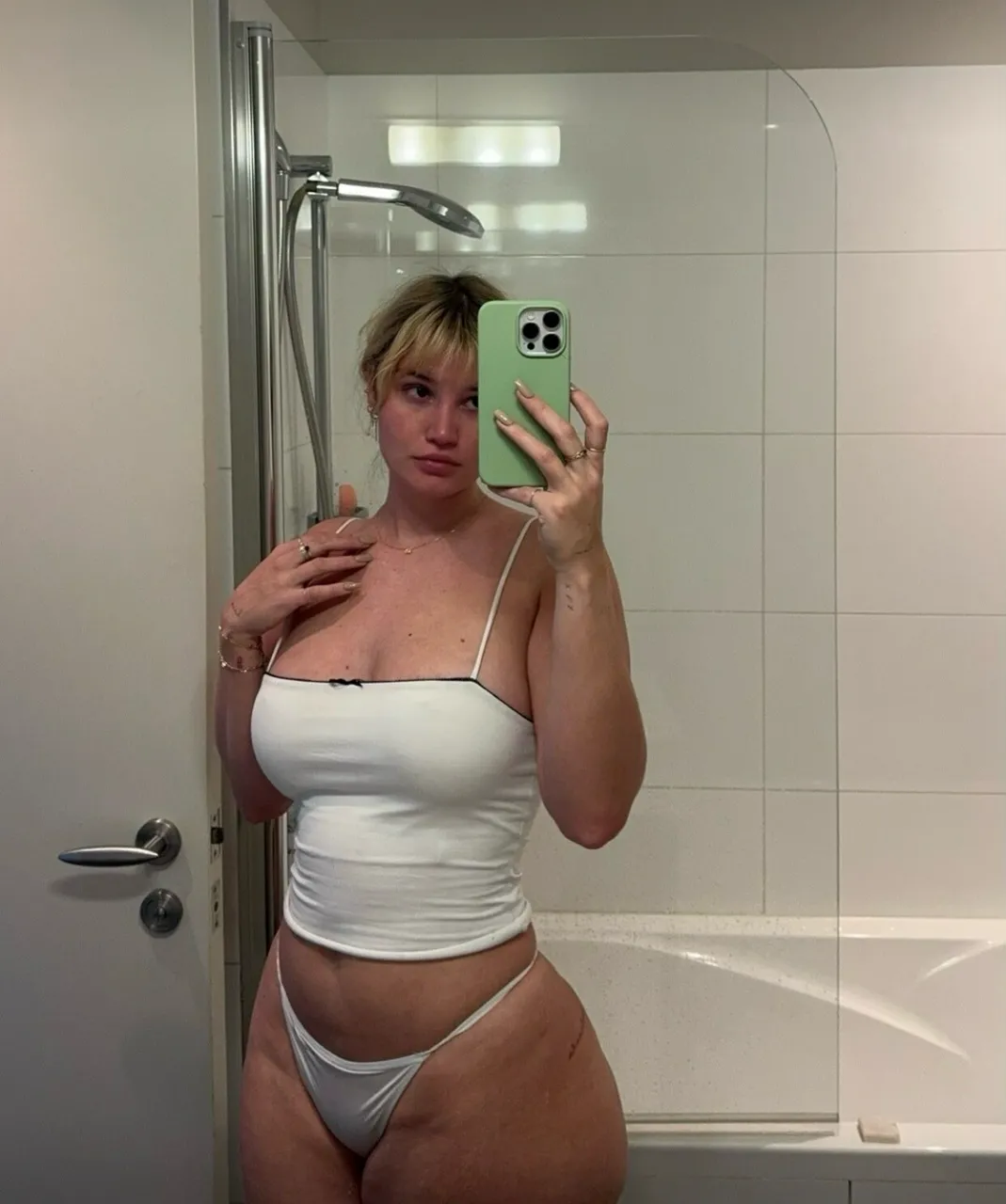 Escorts Red Deer, Alberta Miley Mars