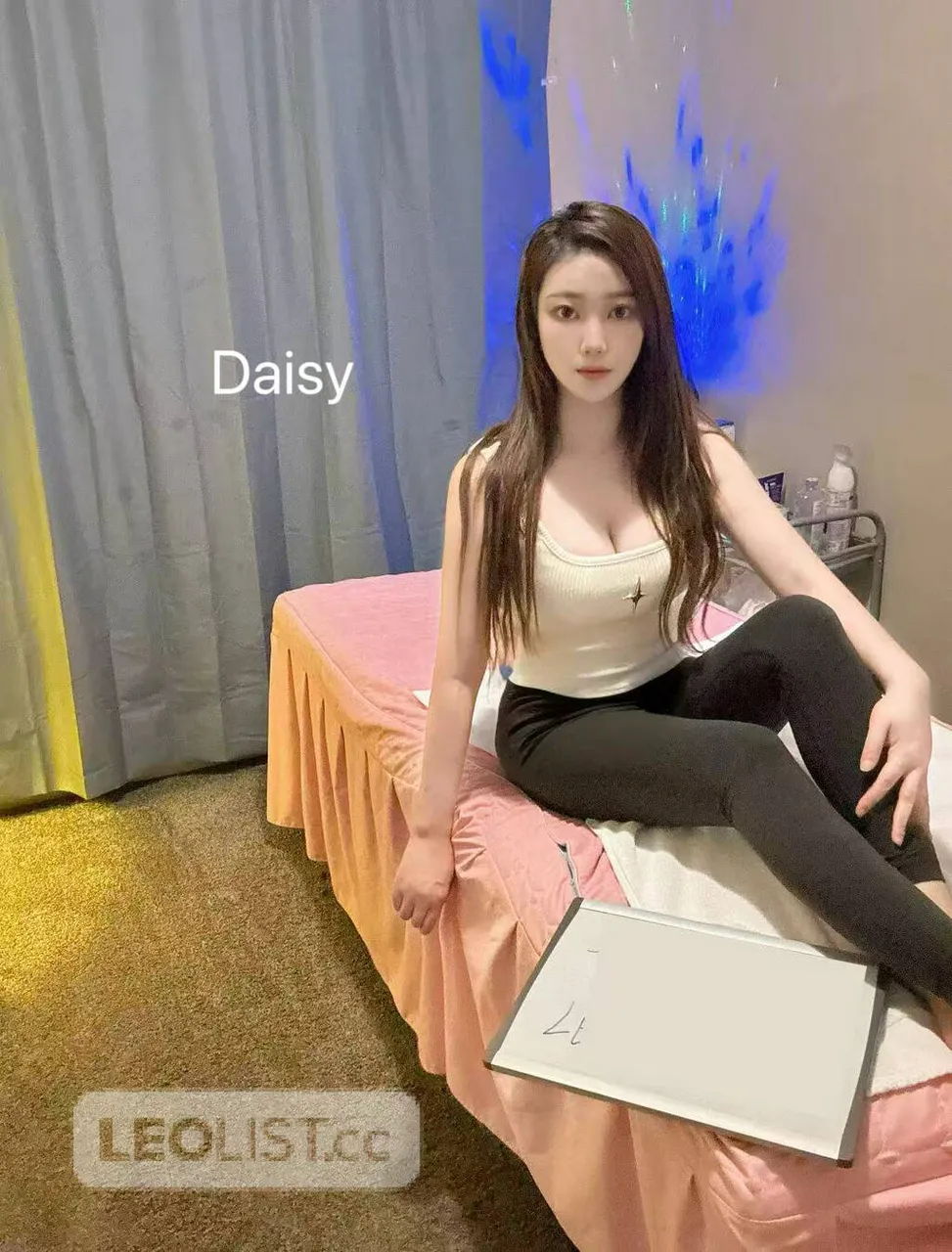 Escorts Cambridge, Ontario Tilly Daisy