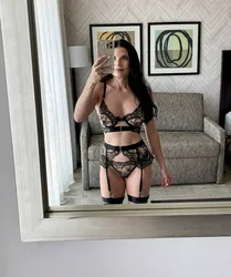 Escorts King of Prussia, Pennsylvania SweetAubrey