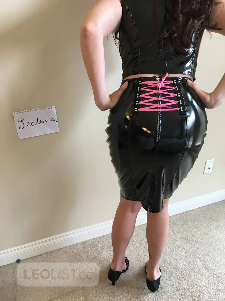 Escorts Calgary, Alberta Mistress Julia