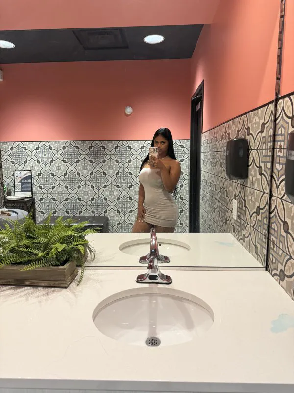 Escorts Louisville, Kentucky Scarlett