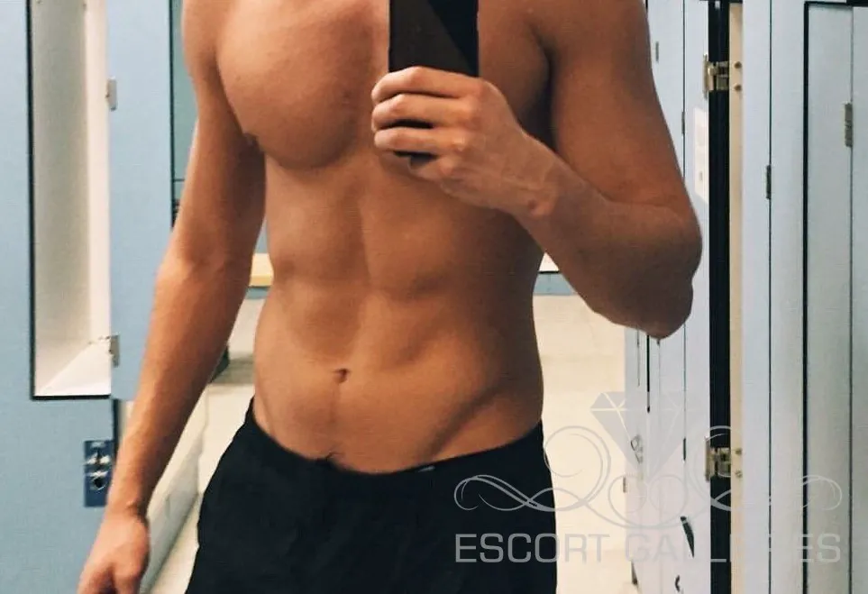 Escorts Cairo, Egypt Dark Carnage