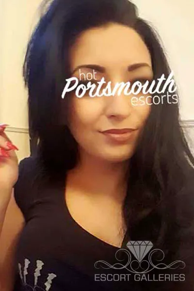 Escorts Portsmouth, England Larissa