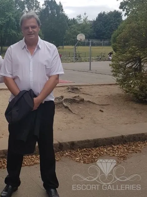 Escorts Koeln, Germany Roman