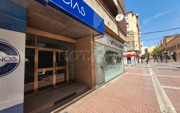 Massage Parlors Zaragoza, Spain Y&L