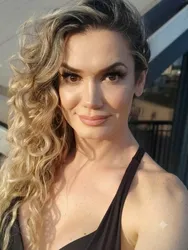 Escorts Aberdeen, Scotland Linda Real