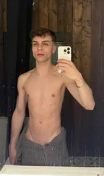 Escorts Edinburgh, Scotland Horny_Twinkk