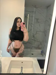 Escorts Chicago, Illinois Karol